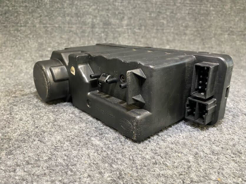 Mercedes-Benz Vacuum Pump - A 202 800 07 48 - MBZ C230, C280, C43AMG & C36AMG