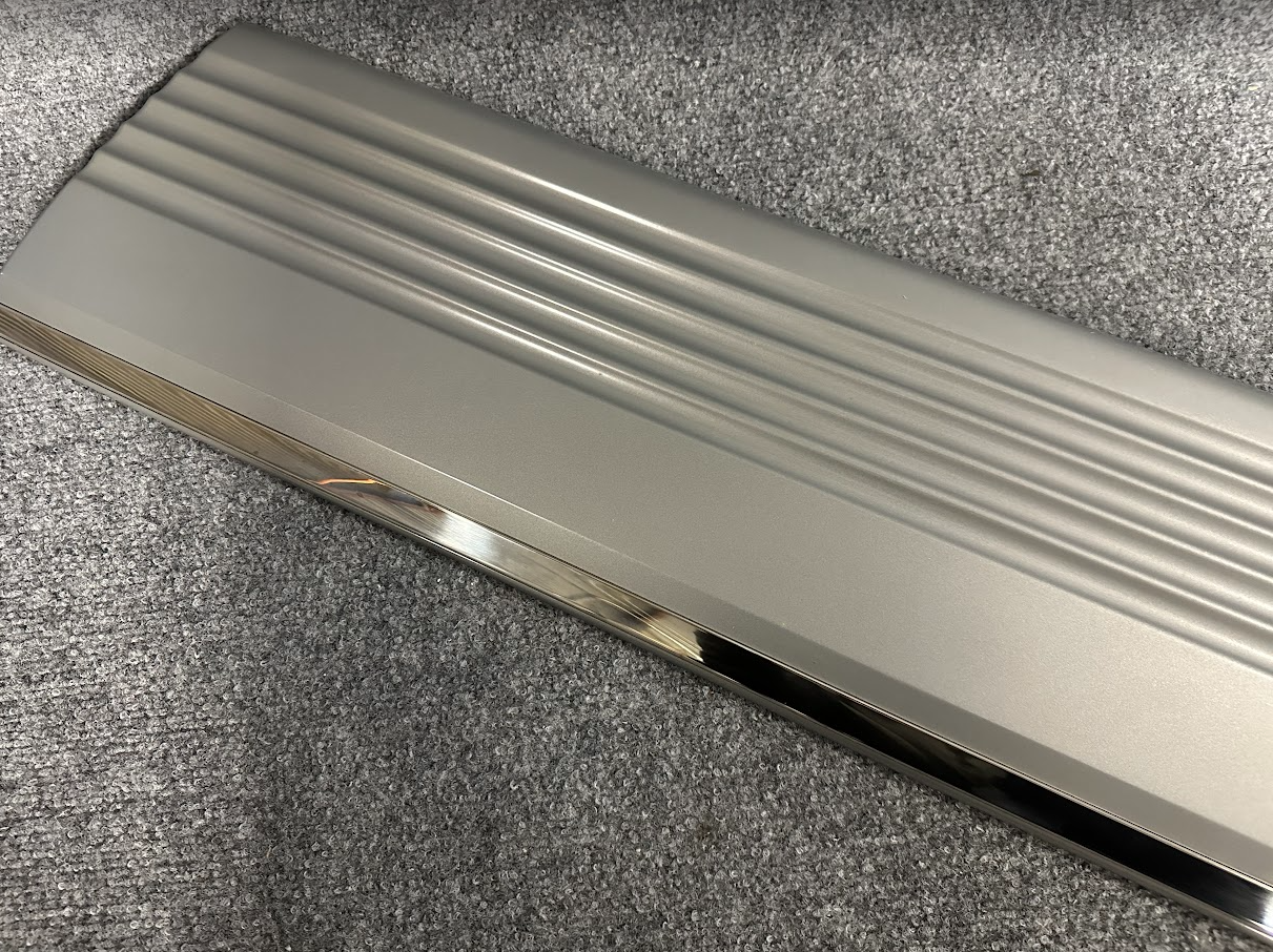 Mercedes-Benz Front RH Door Lower Moulding Trim - 126-690-24-40 -Fits MBZ W126