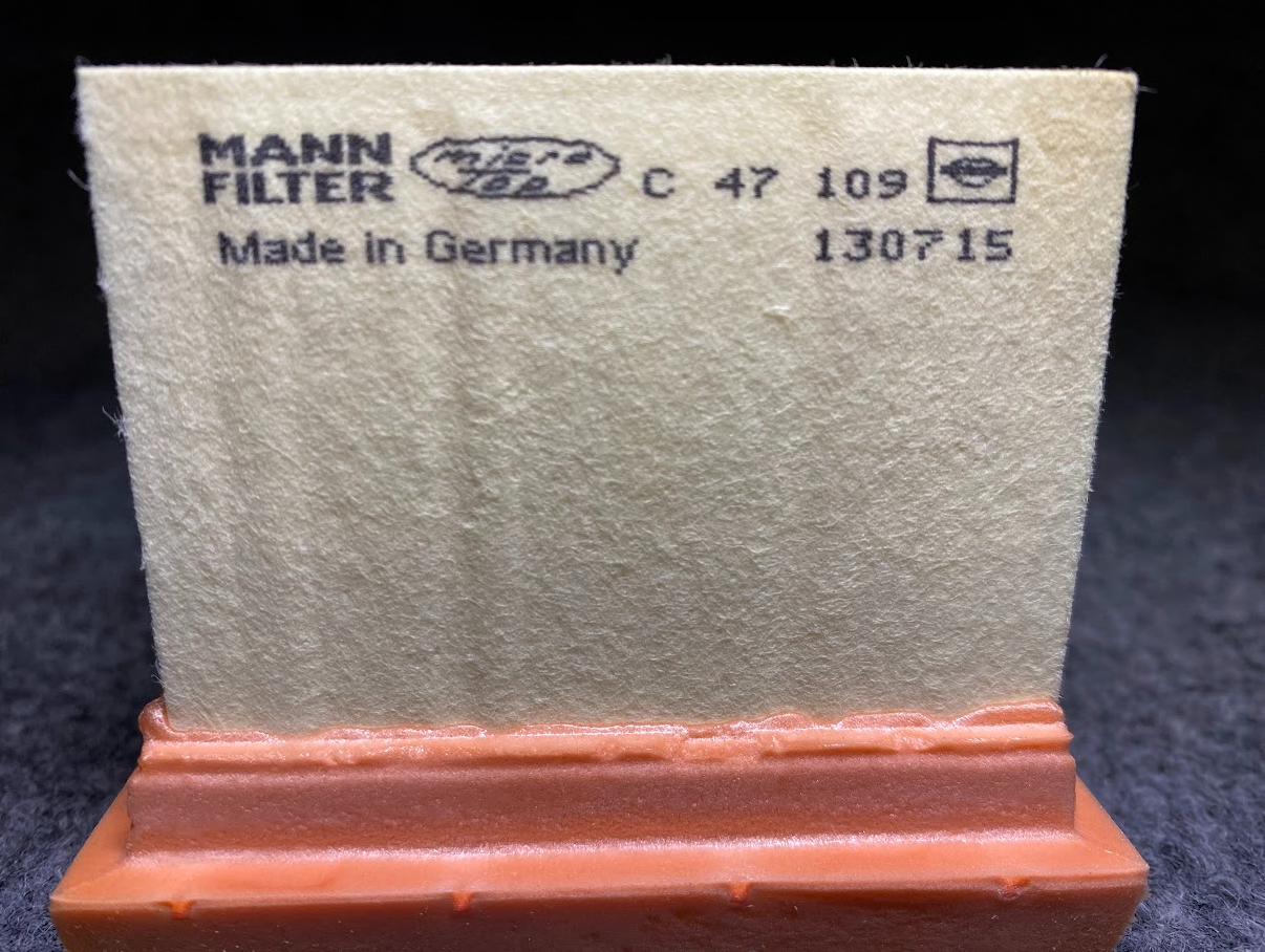 Mann Filter Air Filter - C 47 109 / 111-094-02-04 - Fits MBZ C200 & C230 2002