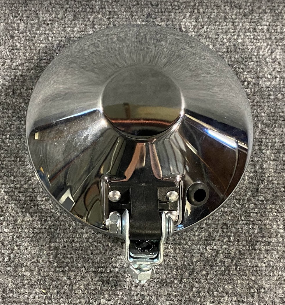 Hella Front Fog Lamp - 1N6 002 659-03 / A 000 820 62 56 - Fits MBZ O305 1968-73