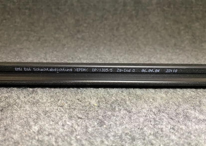 BMW Door Window Belt Weather Strip - 51 35 7 044 148 - Fits BMW 750Li, 745Li