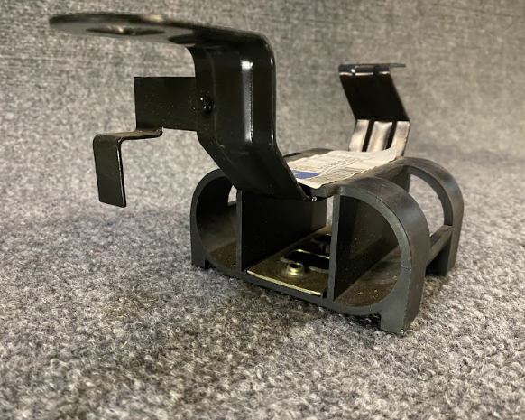 Mercedes-Benz Mount Bracket - A 202 880 08 14 67 - Fits MBZ C230, C280, C220