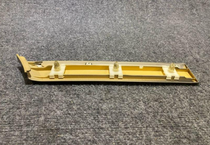 Mercedes-Benz RH Fender Upper Molding - 202 690 28 62 - Fits MBZ C230 & C280