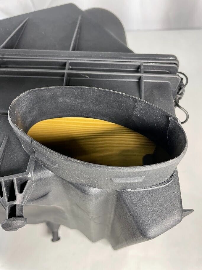 Mercedes-Benz Air Cleaner Assy -163-505-01-60 -For MBZ ML350 & ML320 (1998-2005)