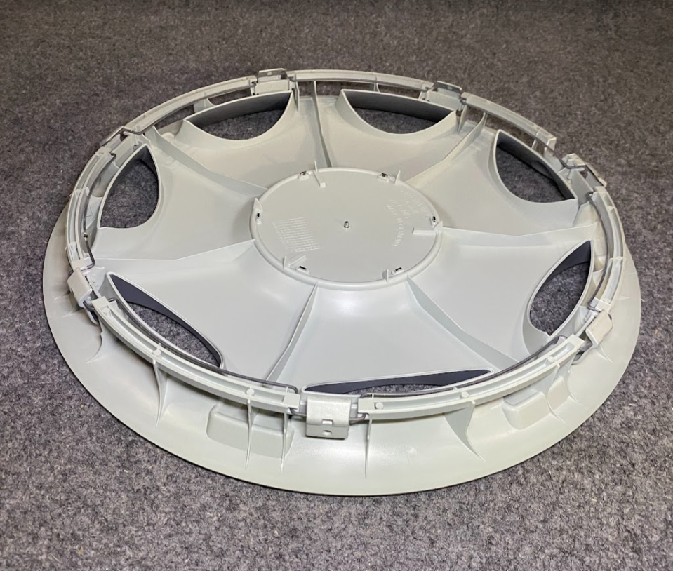 Mercedes-Benz Hub Cap - A 203 400 02 25 - MBZ C230, C280, C350, C55 AMG & More