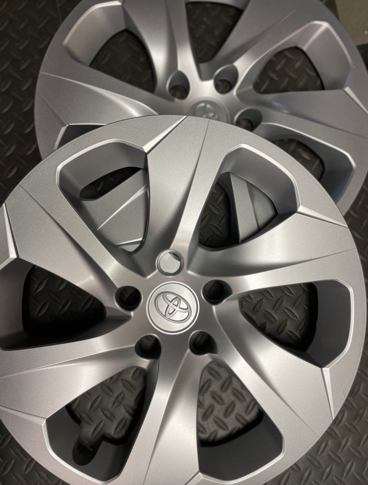 Toyota Wheel Cover Set (4 pcs) - 42602-0R040 - For Toyota RAV-4 2019-2022