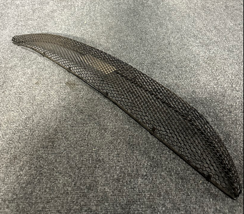 Mercedes-Benz Center Grille - A 170 885 04 53 - Fits SLK230, SLK320 & SLK32 AMG