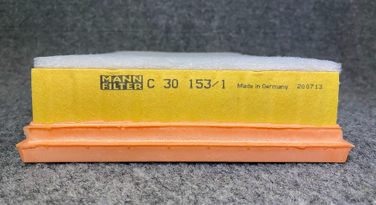 Mann Filter Air Filter - C 30 153/1 / 13-71-7-526-008 -For BMW 760i, 750i & More
