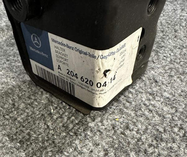 Mercedes-Benz Frame Side Member Bracket - A 204 620 04 14 - For MBZ E350 & More