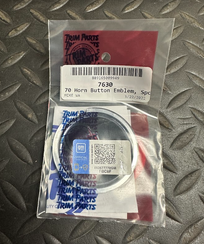 Trim Parts Sport Wheel Horn Button Emblem - 7630 - For Oldsmobile Cutlass 1970