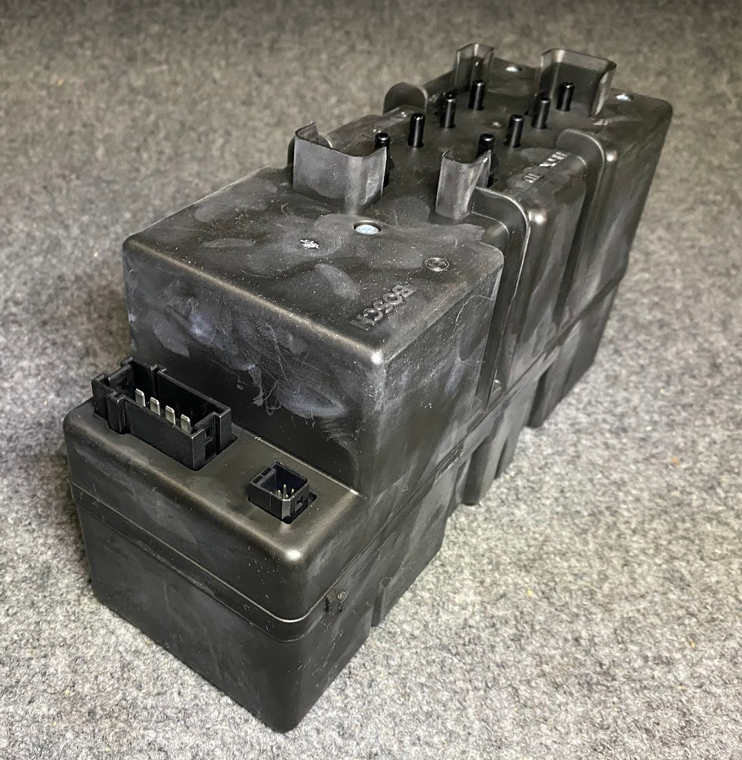 Mercedes-Benz Vacuum Power Supply Pump - 220 800 12 48 64 - For MBZ CL500 & More