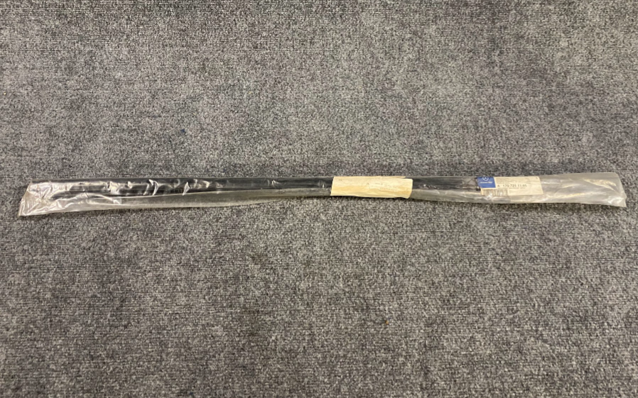 Mercedes-Benz Door Window Belt Weather Strip - A 170 725 11 65 - Fits MBZ