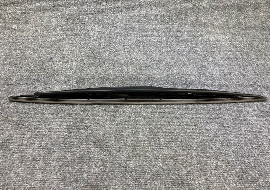 Mercedes-Benz Wiper Blade - A 203 820 00 45 - Fits MBZ C230, C240, C32 AMG, C320