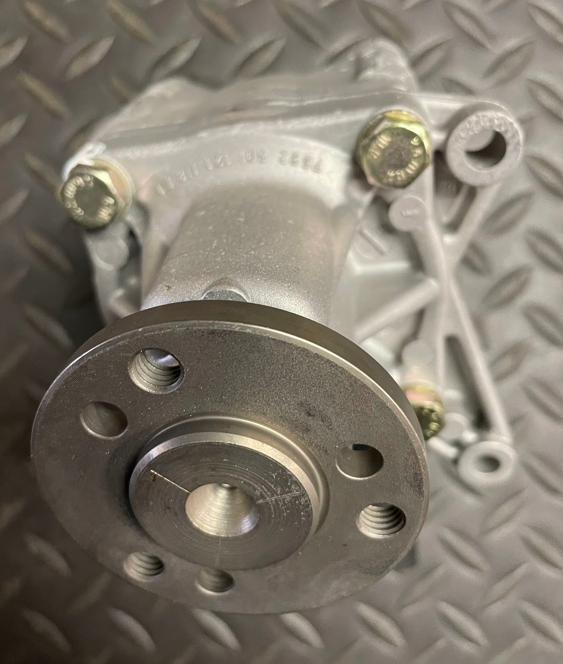 C&M Reman Power Steering Pump - CM041 / CM-041 - For Mercedes-Benz 400E & E420
