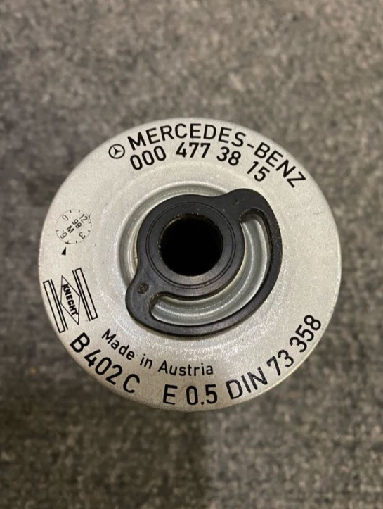 Mercedes-Benz Fuel Filter Kit - A 000 470 01 92 - Fits MBZ 240D, 300D & More