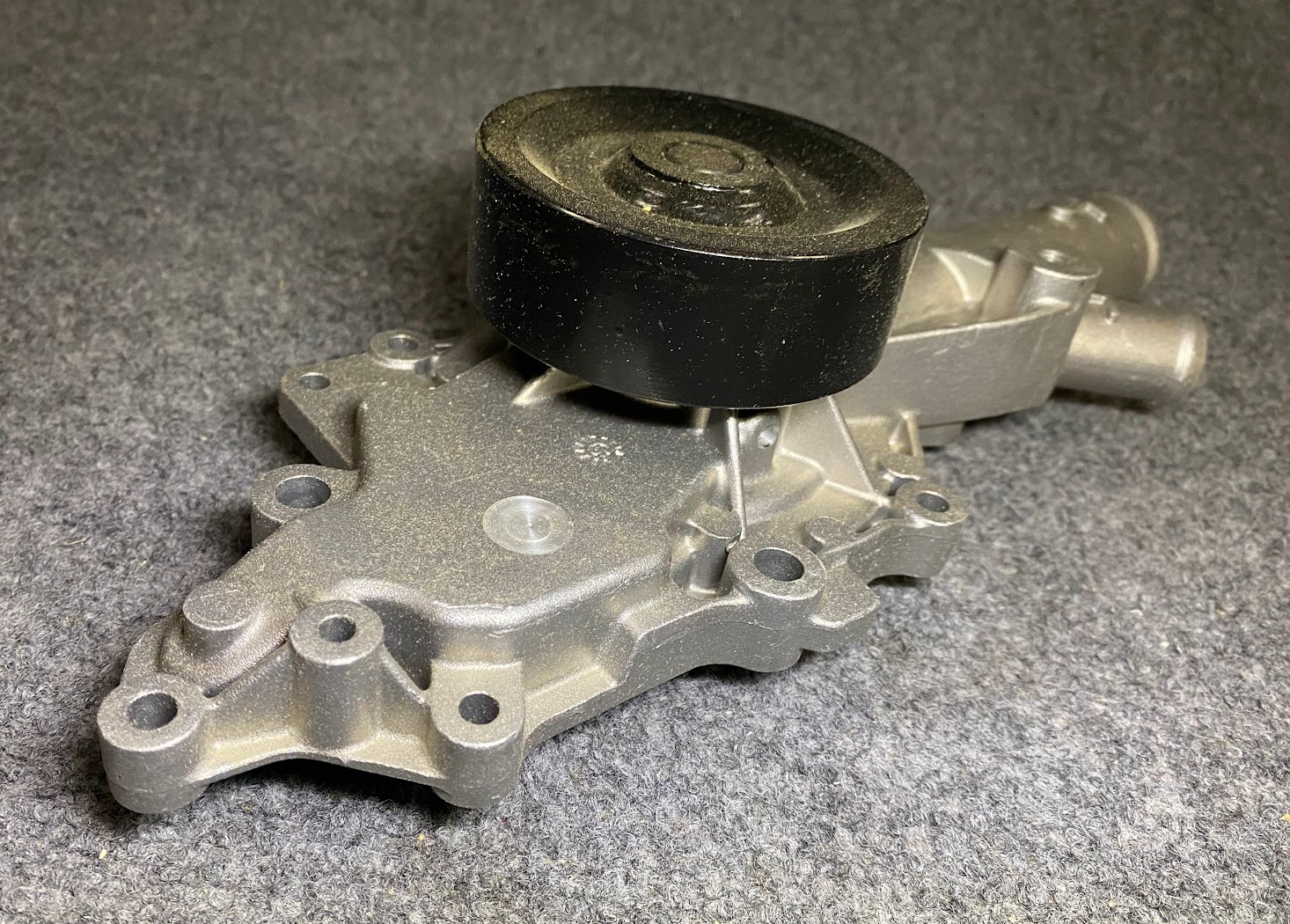 Hepu Water Pump - P167 / 613-200-09-01 - Fits Mercedes-Benz CDI E320 2005-2006