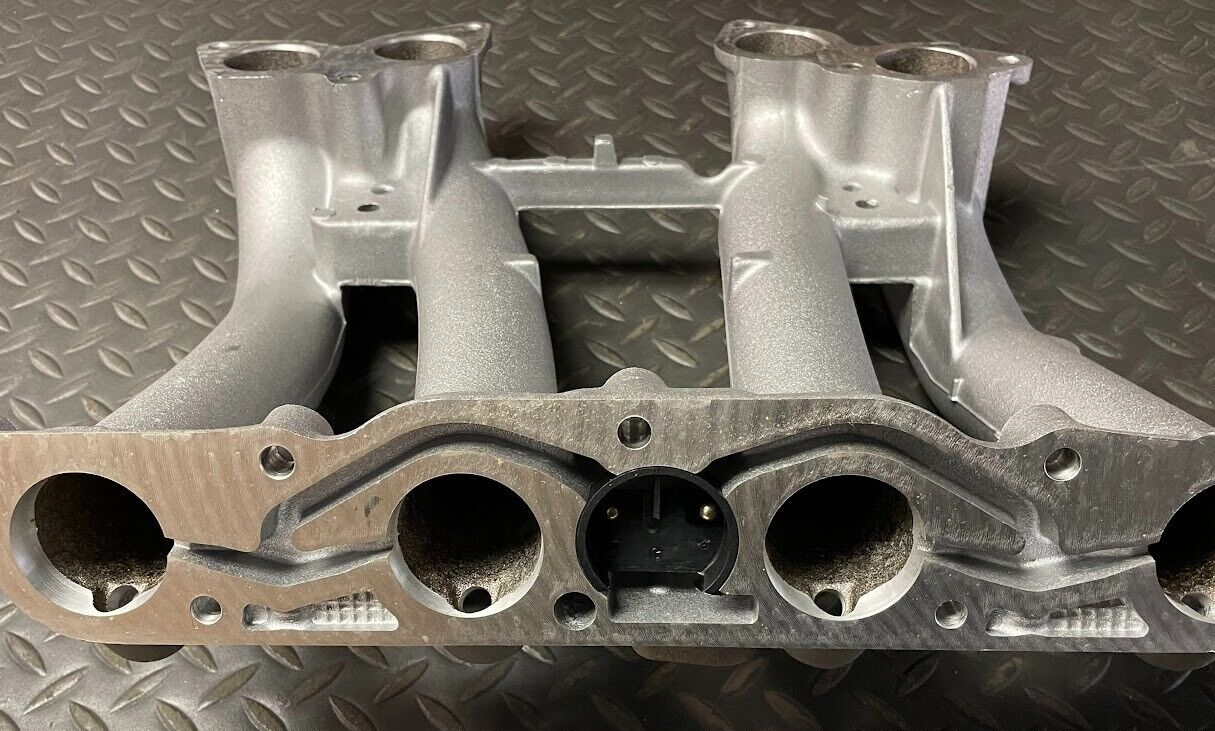 Mercedes-Benz Intake Manifold - 102-140-55-01 - For MBZ 190E (1984-1993)