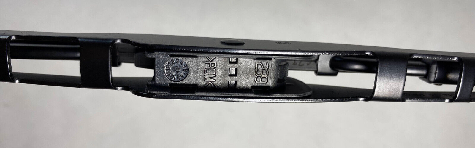 BMW Co Drivers Side Wiper Blade - 61-61-3-402-945 - For BMW X3 2004-2010