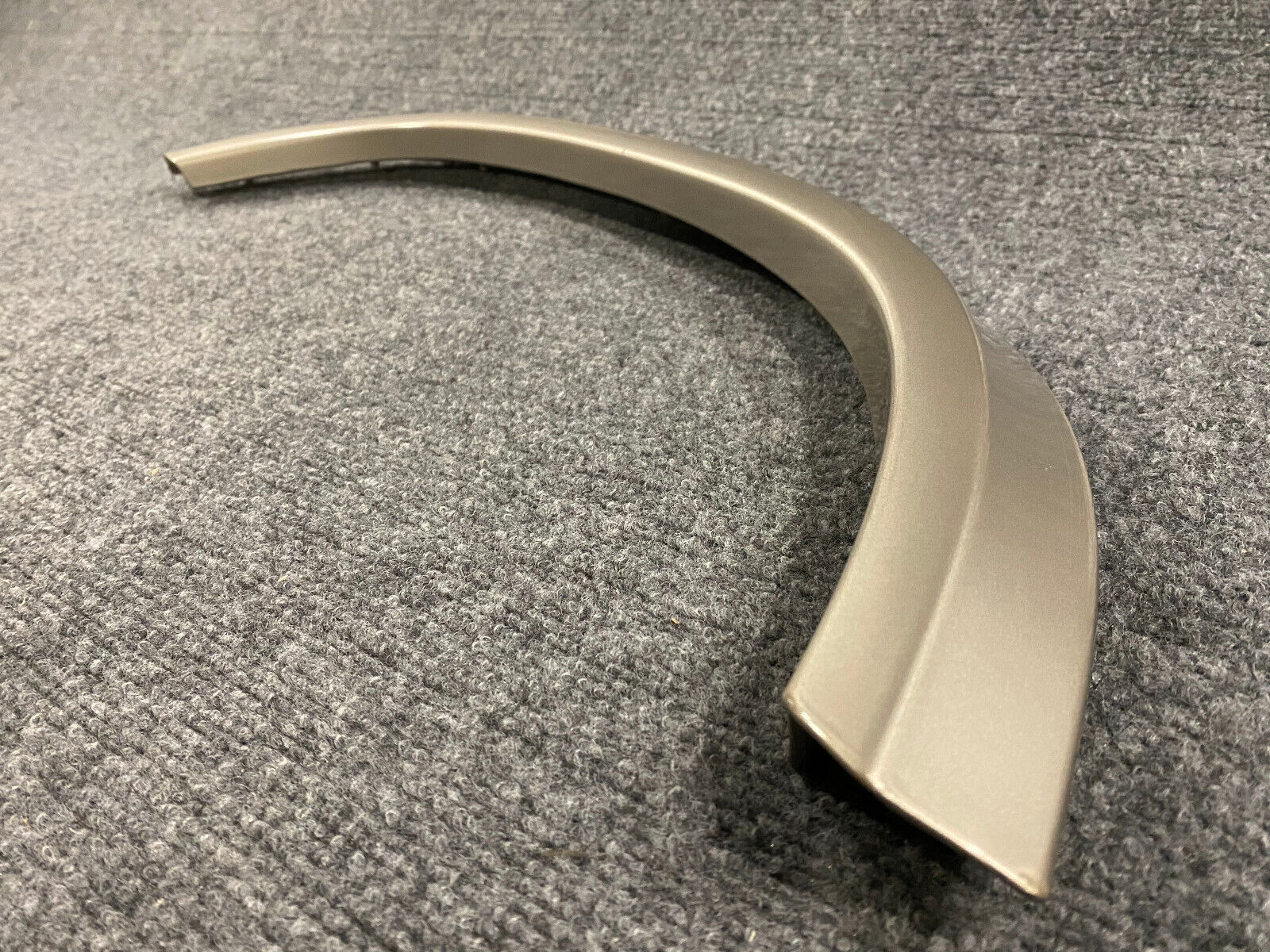 Mercedes-Benz LH Front Wheel Opening Trim - 2016901540 - Fits MB 190E & 190D