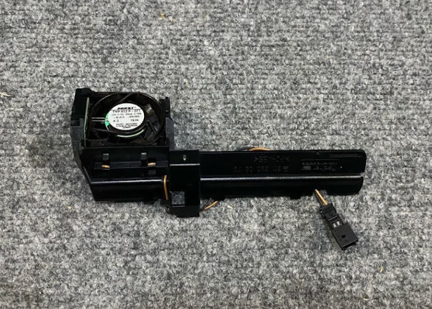 Mercedes-Benz CD Changer Adapter/Bracket - A 211 680 05 72 Fits MBZ E500 & More