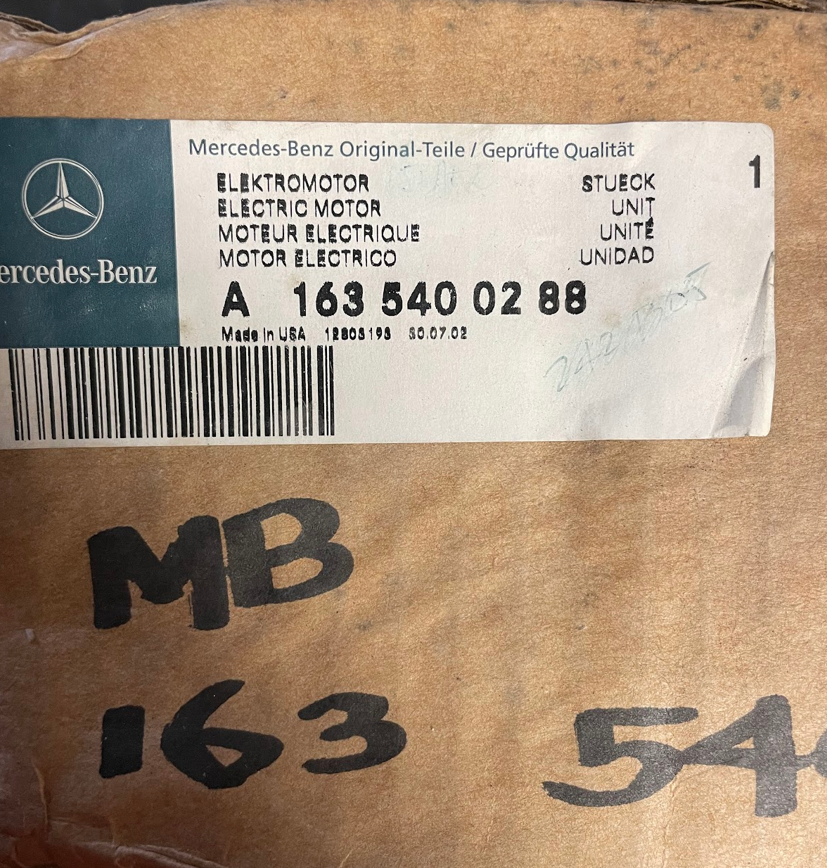 Mercedes-Benz A/C Condenser Fan & Motor - 163-540-02-88 - For MBZ ML320 & More