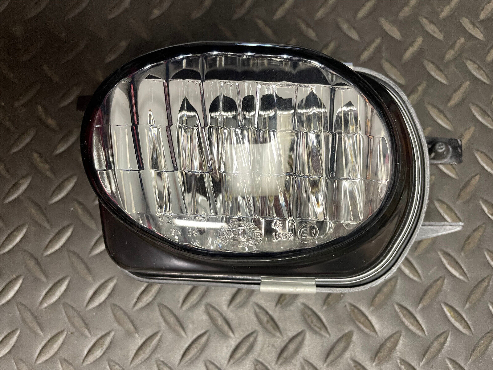 Mercedes-Benz Front LH Fog Lamp -215-820-07-56- For MBZ C230 / C240 & Others