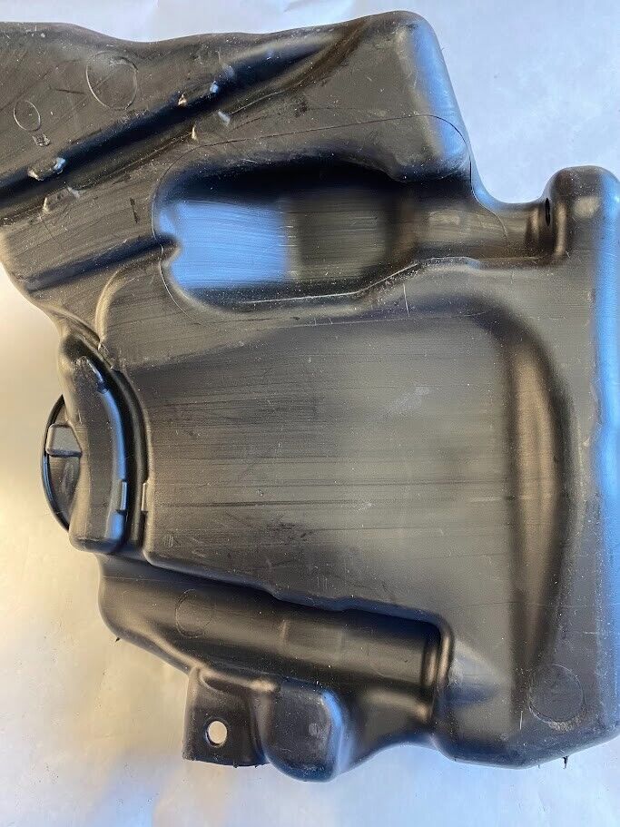 Mercedes-Benz Windshield Washer Fluid Reservoir - 204-869-01-00 -For E350 & More