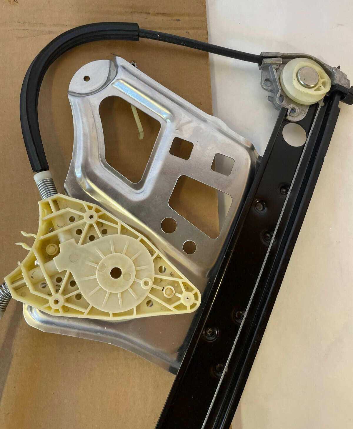 Front LH Window Regulator - 220-720-03-46 - Mercedes-Benz S55 AMG & More