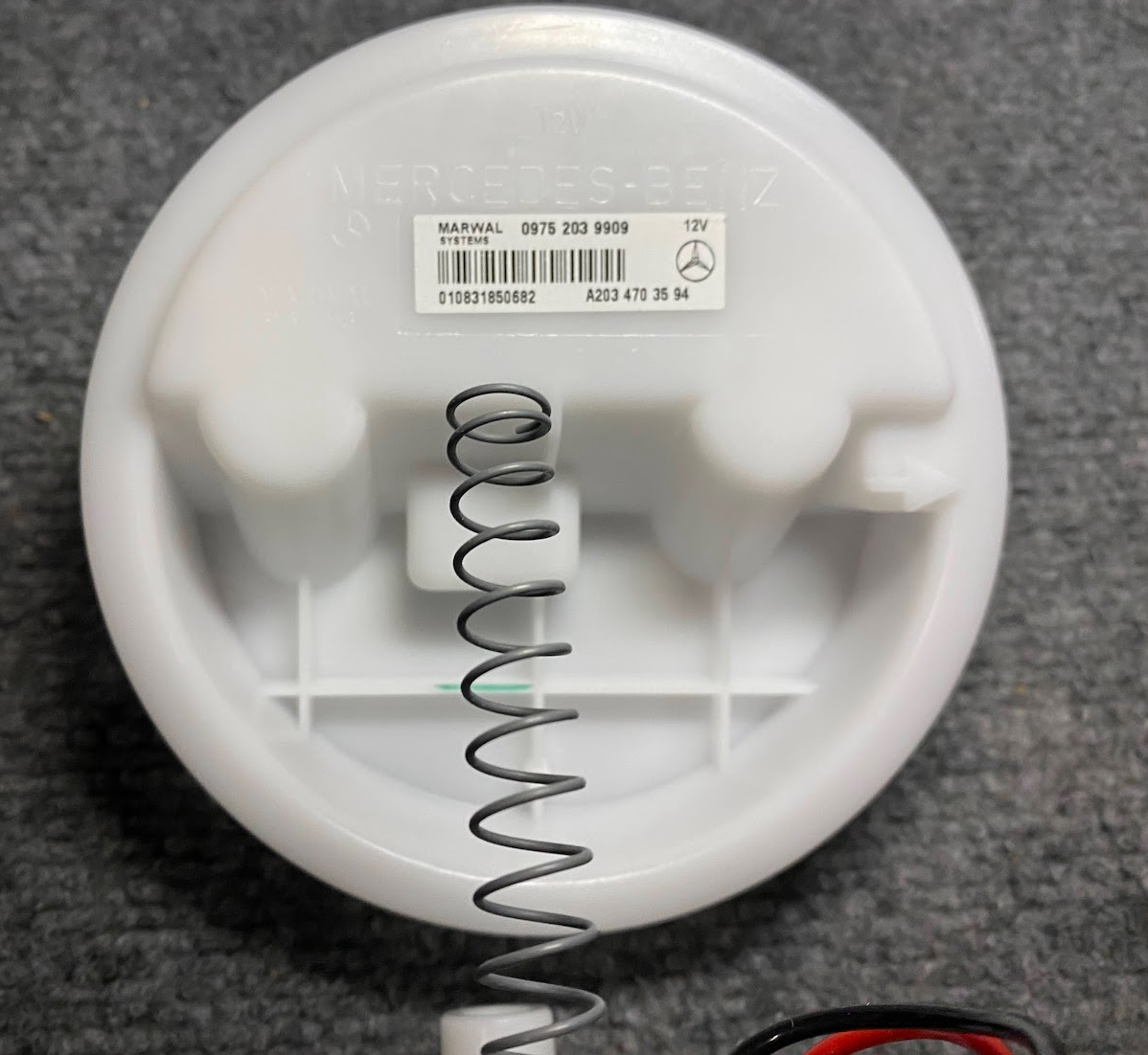Mercedes-Benz Electric Fuel Pump - A 203 470 35 94 80 - Fits MBZ C230 & C240