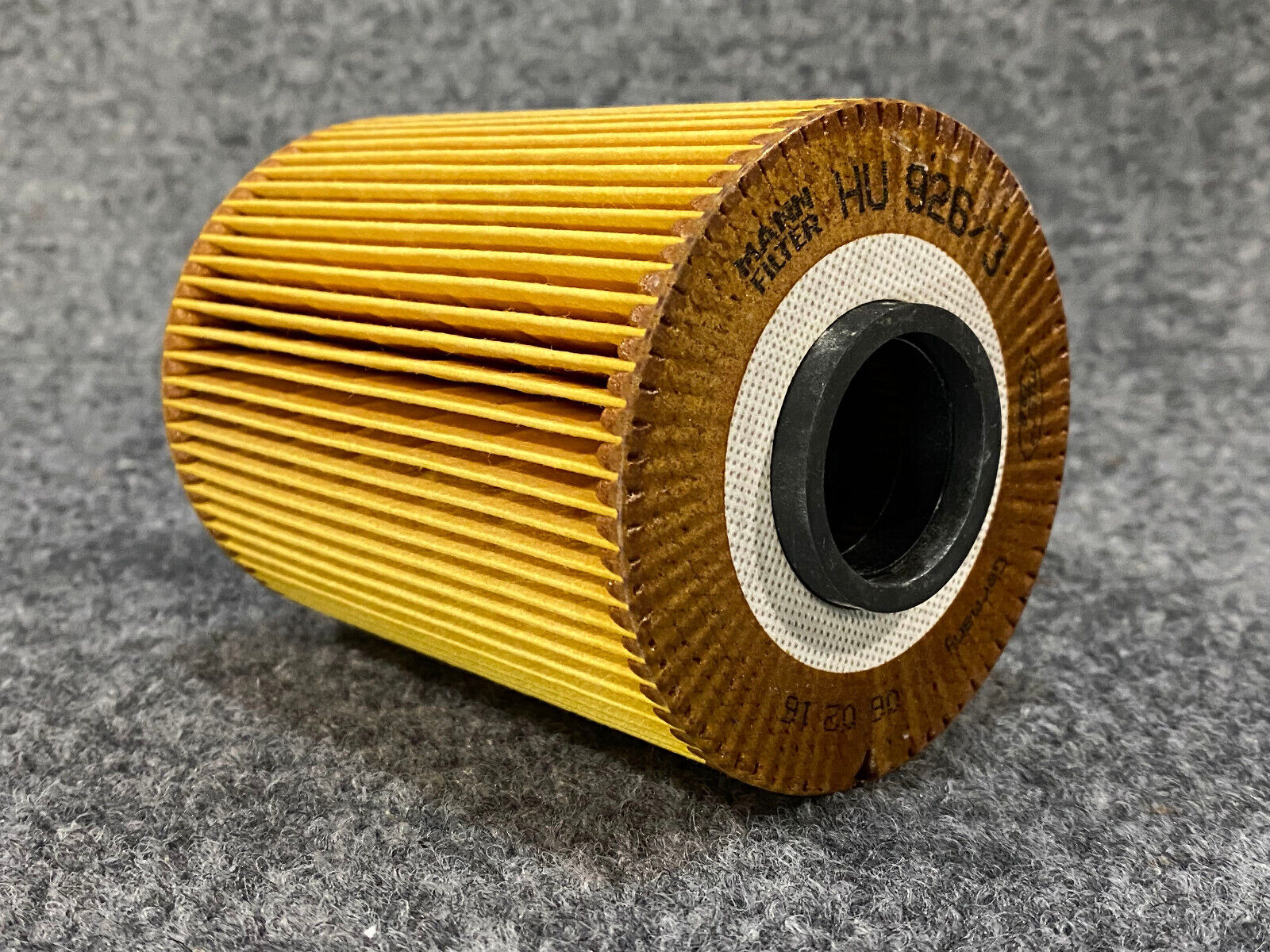 Mann Oil Filter - HU926/3X - Fits BMW 325i 7 325is / 525i & 525iT