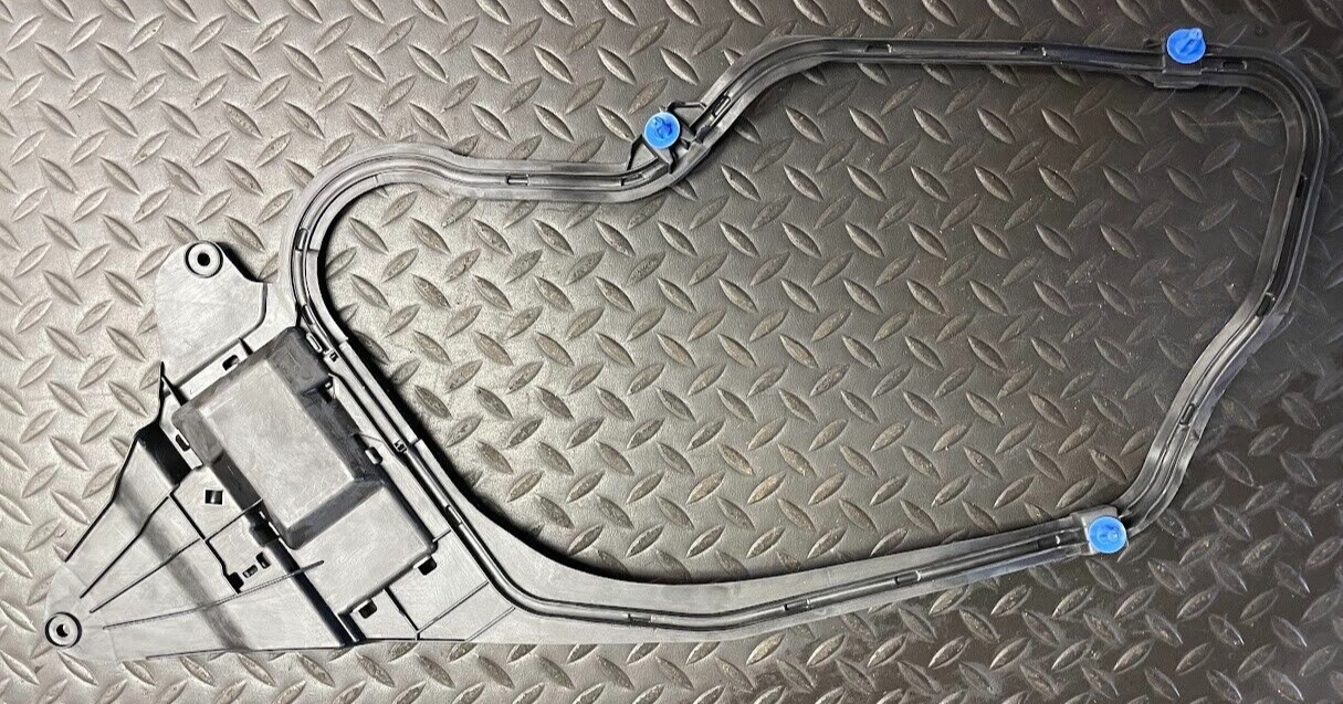 Mercedes-Benz Left Antenna - 215-820-17-75 -For MBZ CL500 & CL55 AMG (1998-2006)