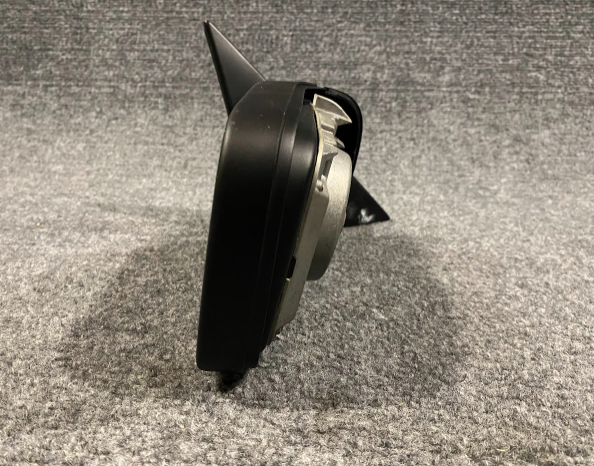 BMW Right Electronic Exterior Heatable Mirror - 51 16 8 137 370 - Fits BMW 91-95