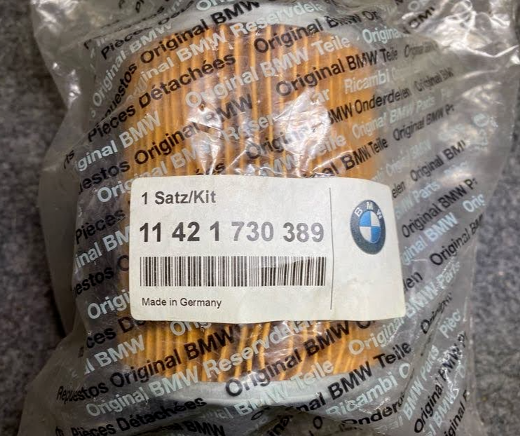 BMW Oil Filter - 11-42-1-730-389 - BMW M3, Z3, 325i, 325is & 525i 1991-2006
