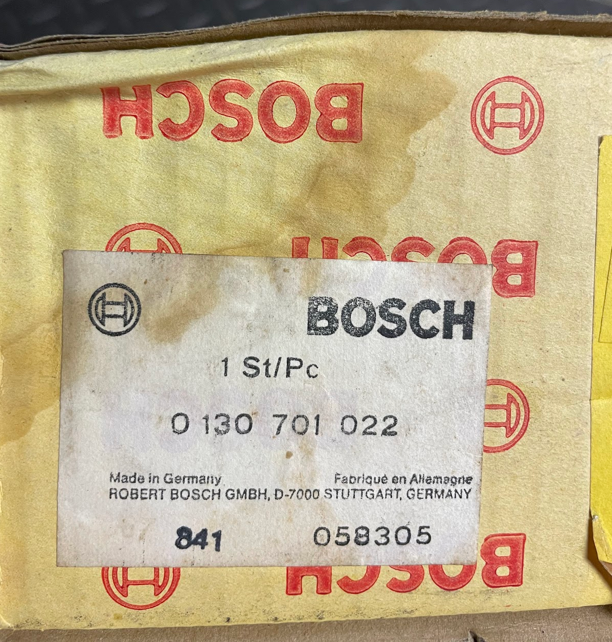 Bosch A/C Condenser Fan & Motor - 0 130 701 022 - For BMW E12 535i 1972-1981
