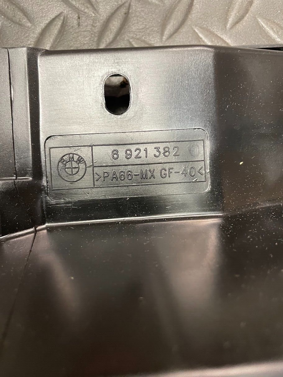 BMW Compression Shroud W/ Fan - 64-54-6-921-382 - For BMW X5 3.0d