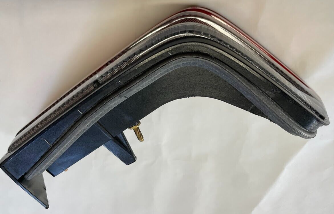 ULO LH Tail Light Lens - 5695-05 / 124-820-41-66 - For Mercedes-Benz E320 & More