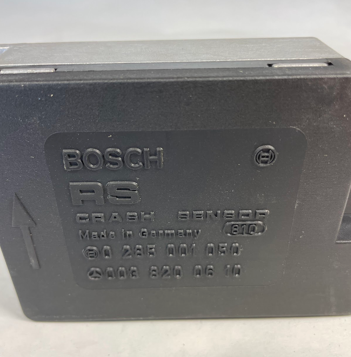 Mercedes-Benz Crash Sensor Control Unit - 003-820-06-10 - For MBZ 380SE & More