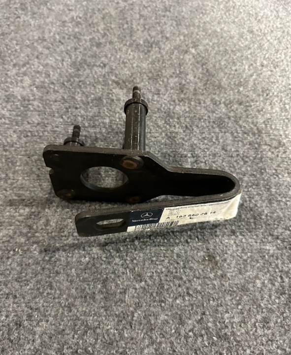Mercedes-Benz Bracket Rear RH - A 163 860 28 14 / A 163 860 36 14 - Fits MBZ