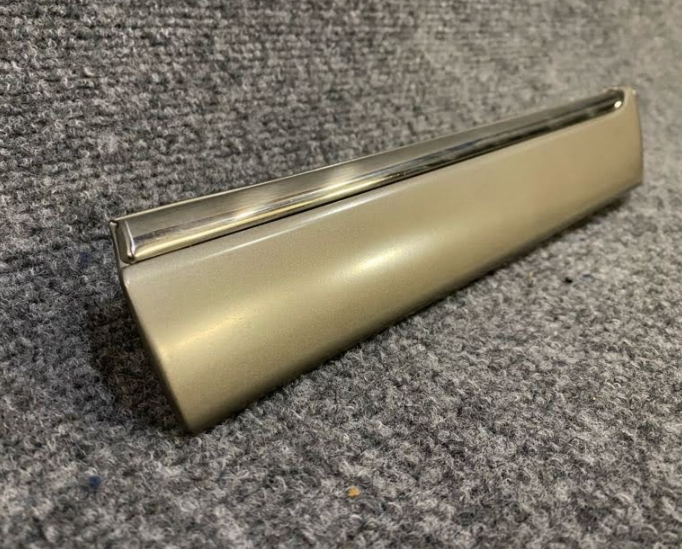 Mercedes-Benz RH Fender Upper Molding - 202 690 28 62 - Fits MBZ C230 & C280