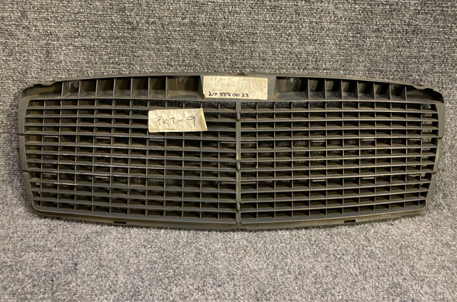 Mercedes-Benz Grille - 210 888 00 23 - Fits MBZ E300, E320, E430, E55 AMG & More