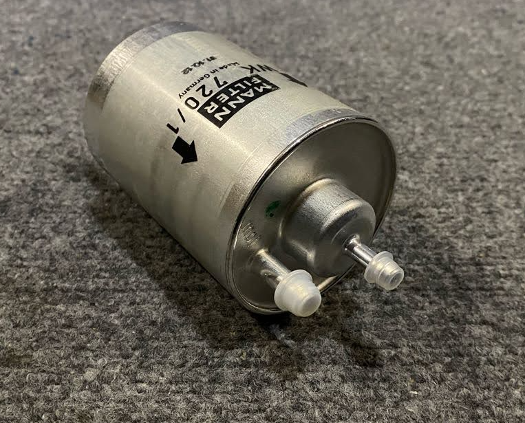 Mann-Filter Fuel Filter - WK 720/1 / 002 477 61 01 - Fits MBZ S600 & More