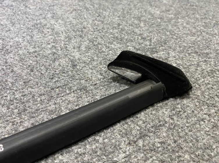 Mercedes-Benz Window Channel - A 126 670 01 38 - Fits MBZ 560SEC, 500SEC 84-91
