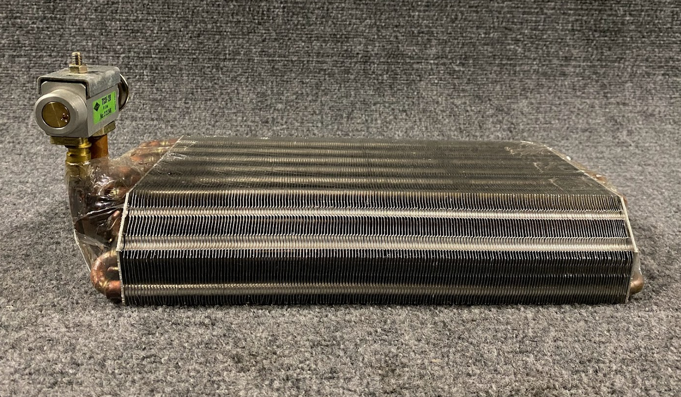 KUHLPUNKT A/C Evaporator Core - 64-11-8-391-366 - Fits BMW 740i, 740iL & More