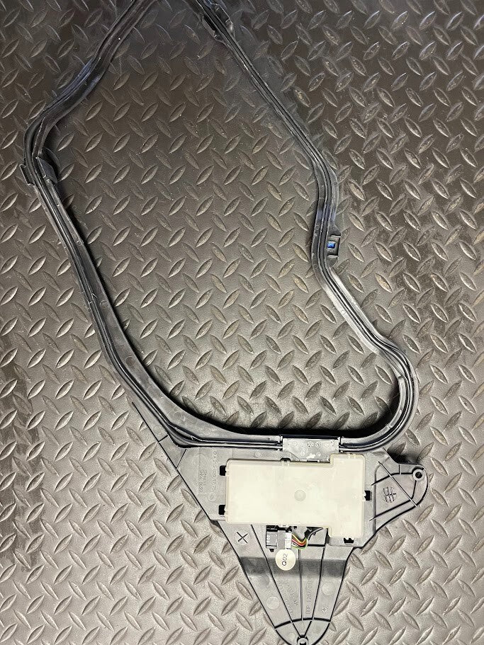 Mercedes-Benz Left Antenna - 215-820-17-75 - For MBZ CL500 & CL55 AMG 1998-2006