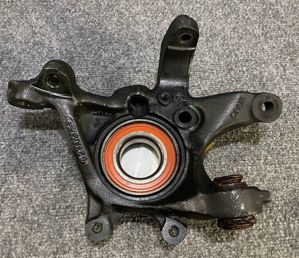 Mercedes-Benz Rear Left Suspension Knuckle - 210-350-44-08 - Fits MBZ E-Class