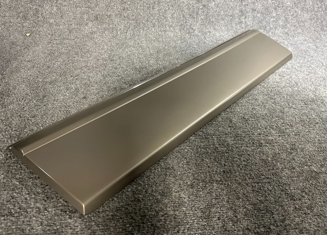 Mercedes-Benz LH Lower Molding - 126-690-43-40 - Fits MBZ 300SE, 420SEL & Others
