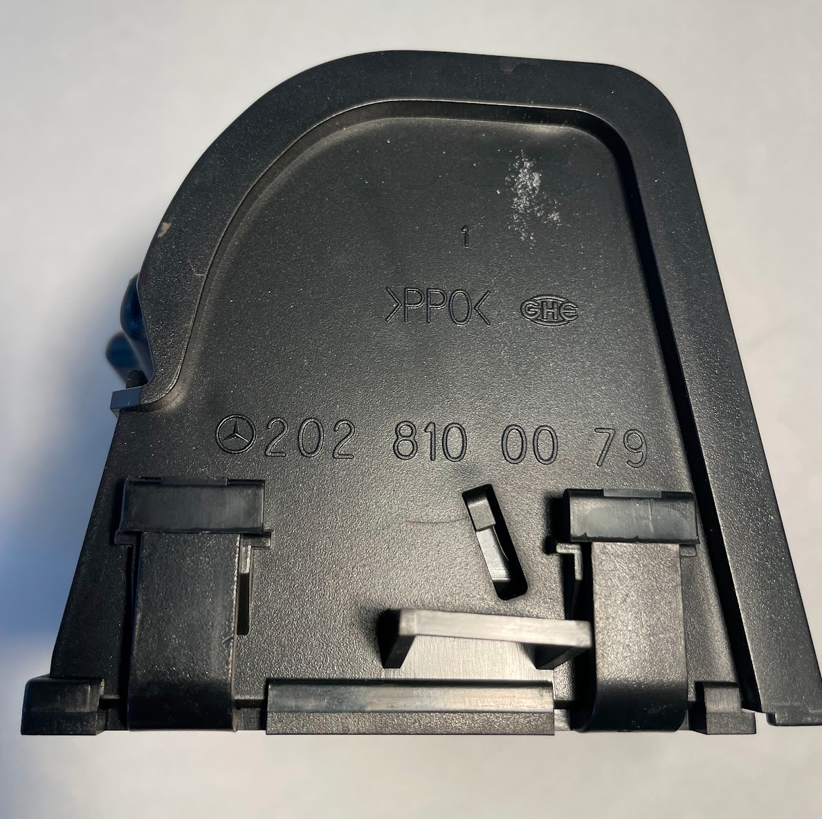 Mercedes-Benz Center Console Ashtray - 202-810-00-79 -For MBZ W202 C-Class 93-00