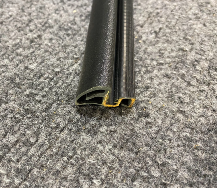 Mercedes-Benz Door Window Belt Weather Strip - A 170 725 11 65 - Fits MBZ