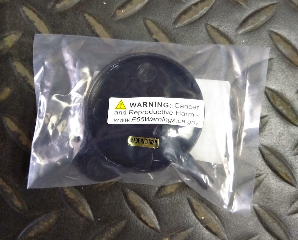 HUGGER Washer Reservoir Cap - M00040 - Chevrolet Camaro 1967-1969