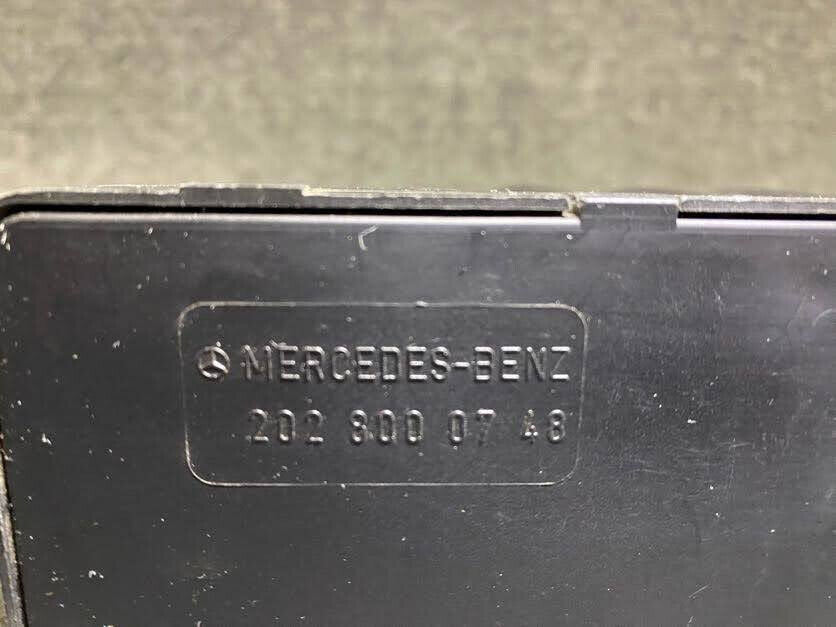 Mercedes-Benz Vacuum Pump - A 202 800 07 48 - MBZ C230, C280, C43AMG & C36AMG